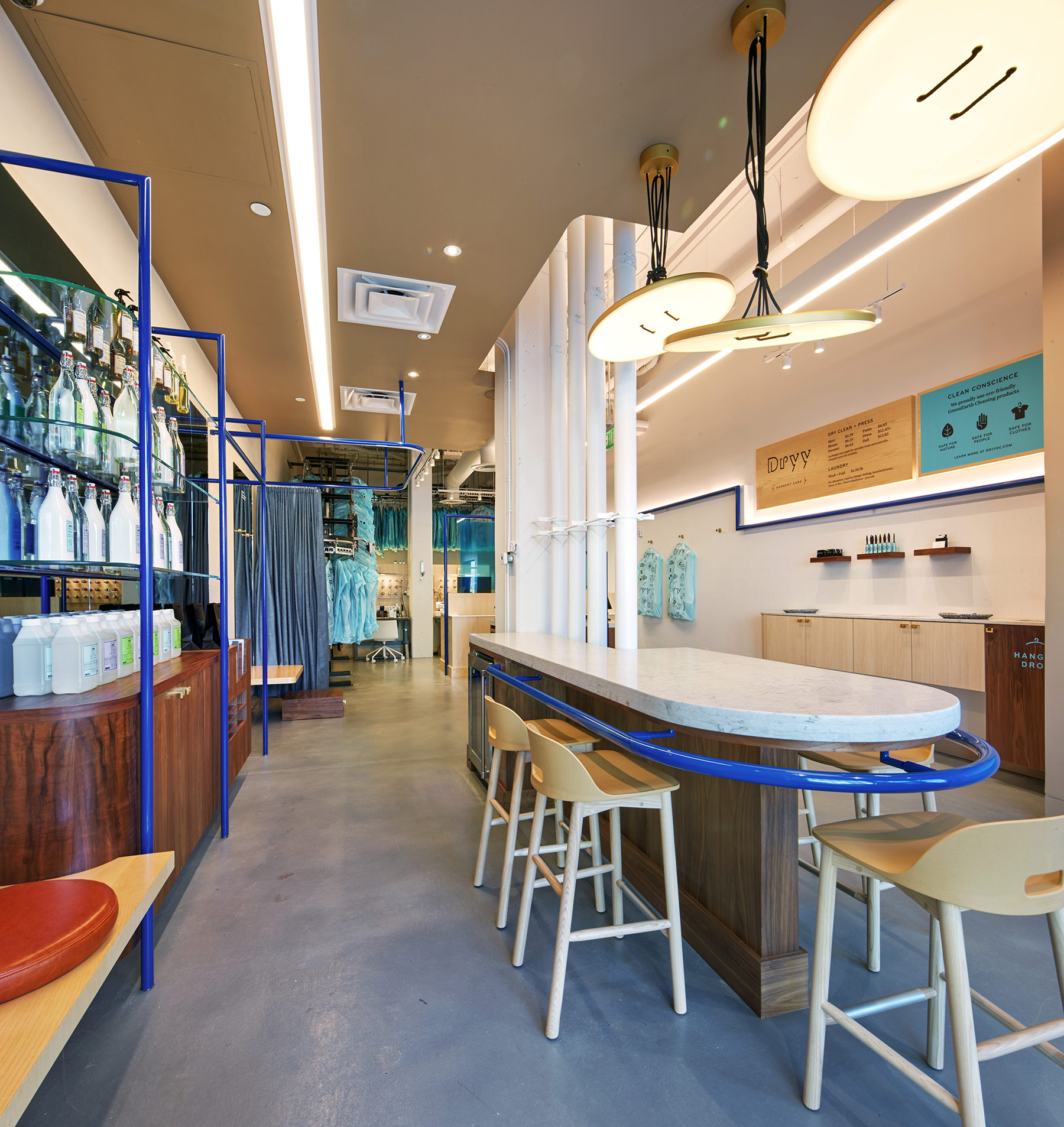 清新簡(jiǎn)約干洗店裝修設(shè)計(jì)-第3張圖片-上海古都建筑設(shè)計(jì)集團(tuán) 清新簡(jiǎn)約干洗店裝修設(shè)計(jì)-第3張圖片-上海古都建筑設(shè)計(jì)集團(tuán)